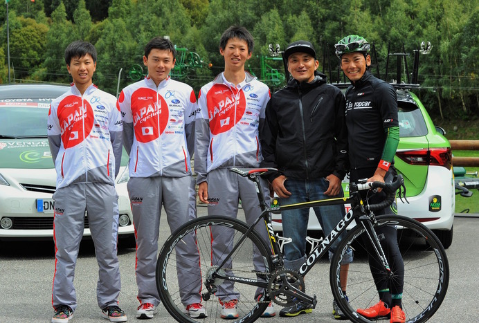 アンドラで9月2日に開幕するMTB世界選手権日本代表のジュニア選手と鈴木雷太監督が新城の激励に訪れた