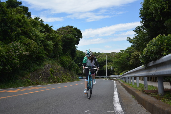 【ツール・ド・東北15】水越ユカ、ロードバイクの自主練習…神奈川の海沿いをサイクリング！