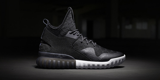 「Tubular X Primeknit Snake」（1万8,200円）