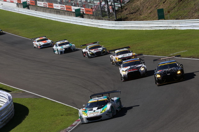 多彩な車種が戦うGT300クラス。