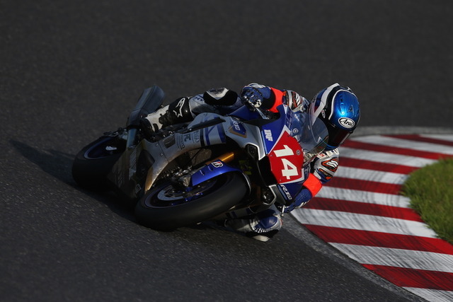 2015鈴鹿8耐SSTクラスで優勝した「team R1 & YAMALUBE」YZF-R1M。