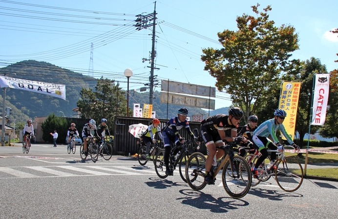 廃線の自転車道を巡る「さわやか片鉄ロマン街道！自転車散歩サイクリング大会」が開催（2015年10月18日）