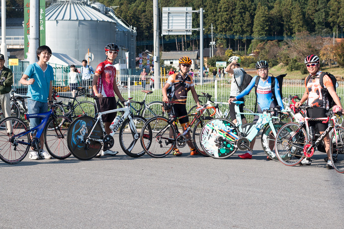 ジャパンカップサイクルロードレースで痛チャリに迫る 大好きなキャラクターで自転車を楽しむ 2枚目の写真 画像 Cycle やわらかスポーツ情報サイト