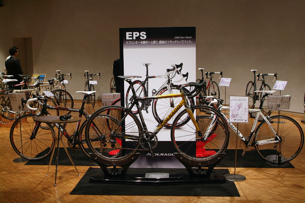 　コルナゴジャパンは、サイクルモードなどの展示会に先駆け「COLNAGO Festa 2009」と題した一般ユーザー向けの2009年モデル発表会を開催する。