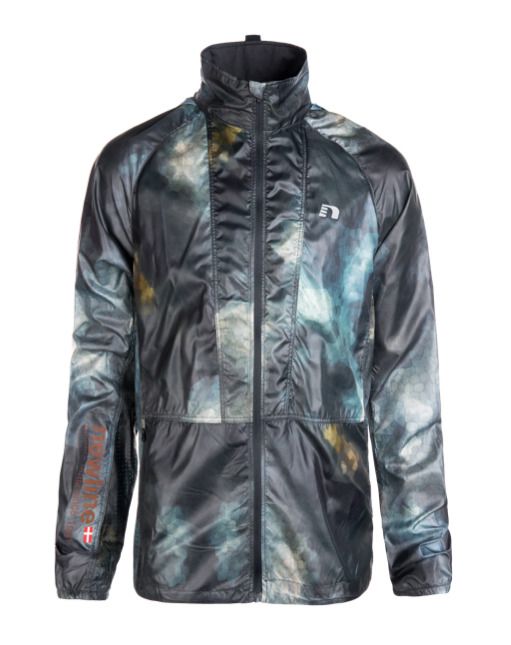 ニューラインのウインドブレーカー「IMOTION PRINTED HOOD JACKET」