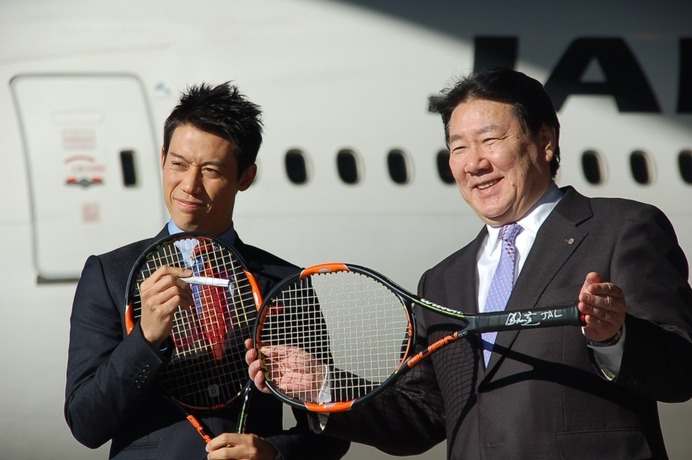 JALがプロテニスプレーヤー錦織圭とパートナー契約締結（2015年11月27日）