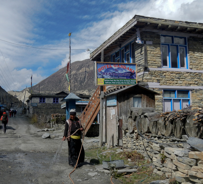 Nepal trekking