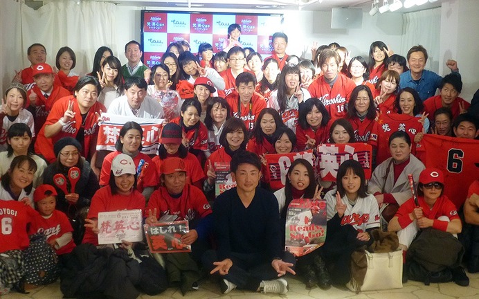 広島ブランドショップTAUで広島カープ・梵英心選手のトークショーが開催（2015年12月21日）