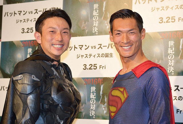 川崎宗則選手、槙野智章選手／『バットマン vs スーパーマン　ジャスティスの誕生』応援団就任イベント