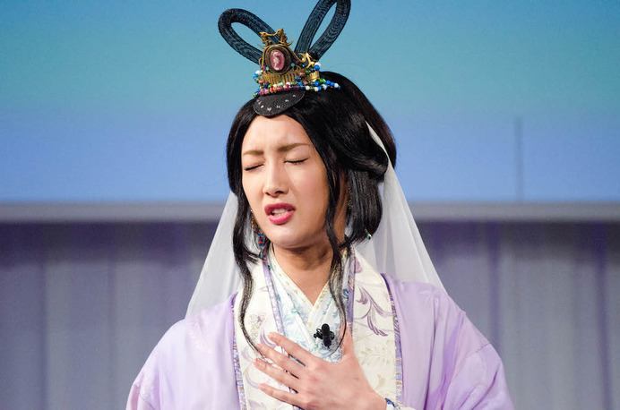 auが2016年Spring発表会を開催。CMで乙姫を演じる菜々緒（2016年1月12日）