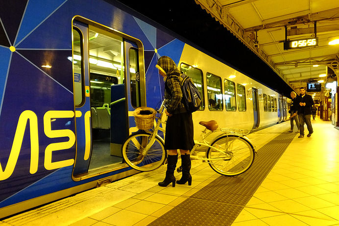 メルボルンの近郊電車などは自転車を車内にそのまま持ち込める
