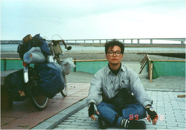 　自転車ツーキニストとしておなじみの疋田智の連載エッセイ「自転車ツーキニストでいこう！」の第5回が公開されました。今回のテーマは「自転車雑誌の思い出」。今からおよそ30年前の少年時代、自転車専門誌にイラスト投稿を続け、二度の掲載を実現した思い出話を独特