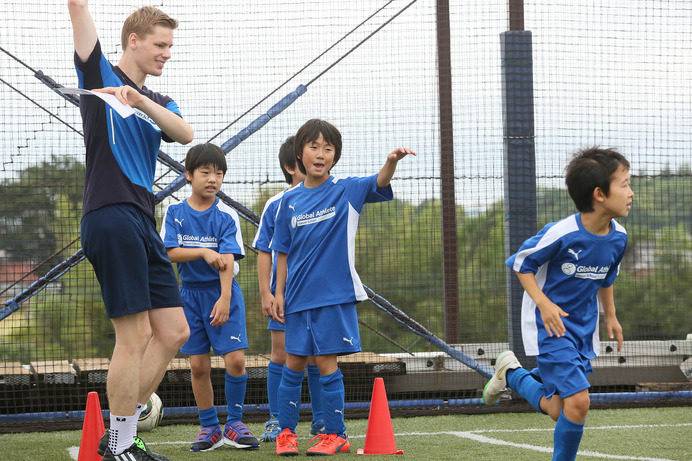 川島永嗣がアンバサダーのグローバルアスリート英語サッカースクール、市川と国分寺で無料体験会