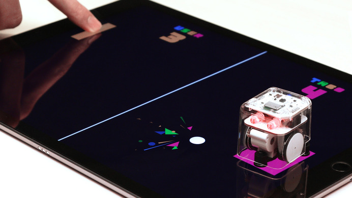 世界初、iPad Proの上を自走するロボット「タブレットボット・ターボ」