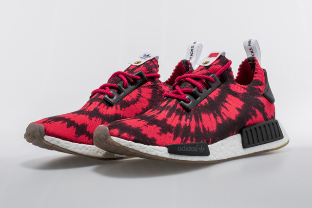 「エヌエムディー ランナー プライムニット ナイス キックス（NMD Runner PK Nice Kicks）」（2万3,000円）