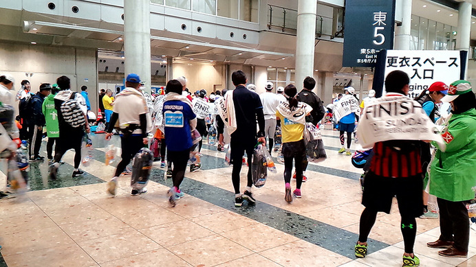 東京マラソン2016フィニッシュ地点、東京ビッグサイトにて（2月28日）