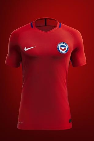 チリ代表ジャージ「2016 ナショナル フットボール キット」