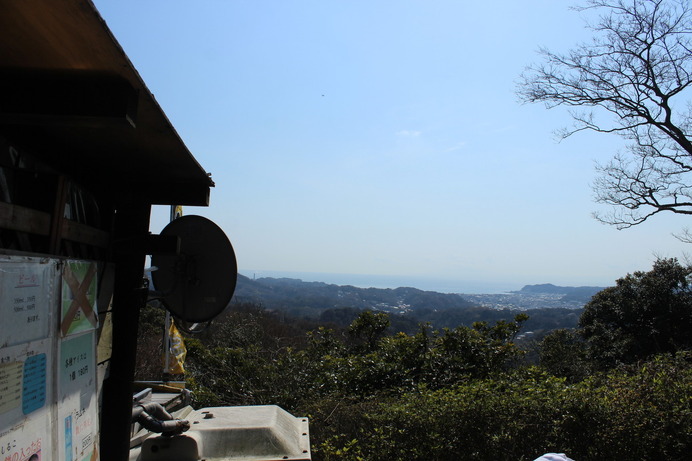 峠乃茶屋からの眺め。山でビールが飲めるのはウレシイ