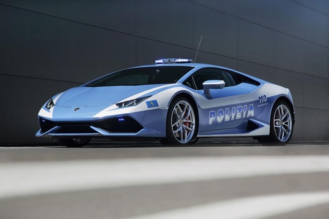 ランボルギーニ ウラカン LP610-4 のイタリア警察仕様