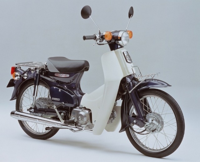 Super Cub 50 Deluxe（2002年）（参考画像）