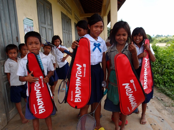 カンボジアに小学校を建設！「チャリティバドミントン大会」