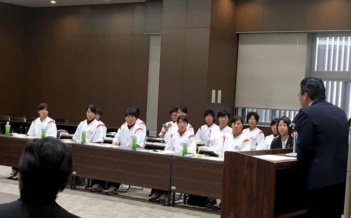 女子プロ野球の京都フローラ、薬物事犯撲滅に向けた研修会を実施