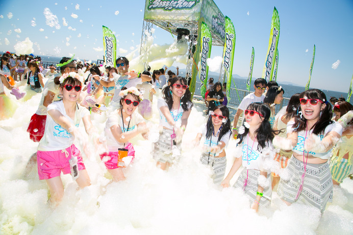 泡まみれで走る「バブルラン」広島で開催決定…5/24から先行受付