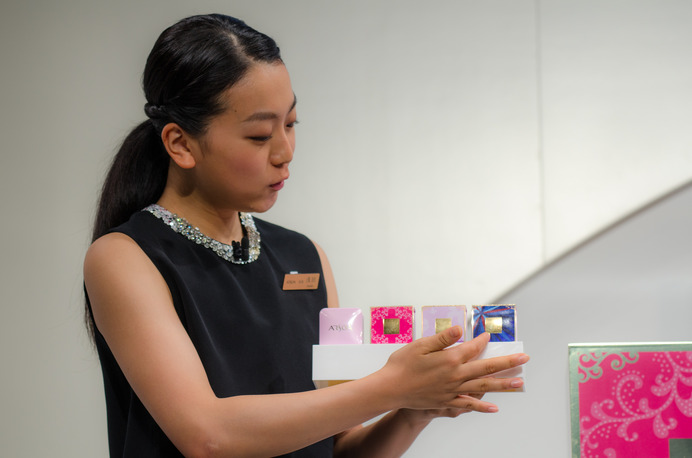 アルソア ポッポアップハウスの1日店長に浅田真央が就任（2016年6月20日）