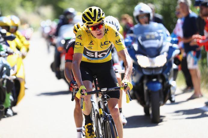 ツール・ド・フランス第12ステージを走るクリス・フルーム（2016年7月14日）