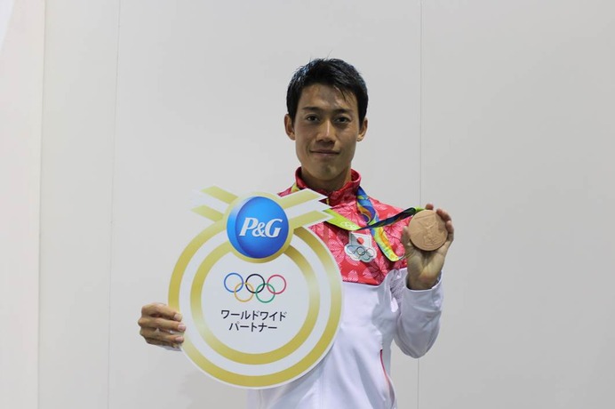 錦織圭、銅メダル獲得に感謝の気持ち「母や家族のおかげ」