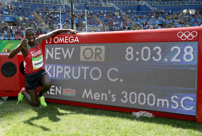リオデジャネイロ五輪の男子3000メートル障害、コンセスラス・キプルトが五輪新記録で優勝（2016年8月17日）