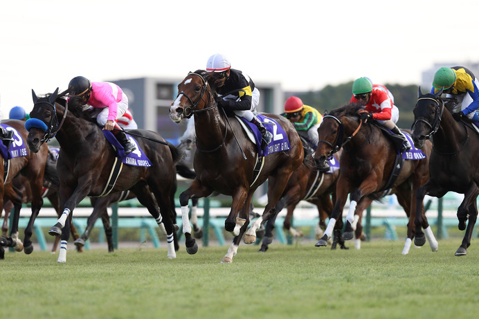 ファンと騎手との集い「ジョッキーバトルロイヤル 超人」が中山競馬場で開催