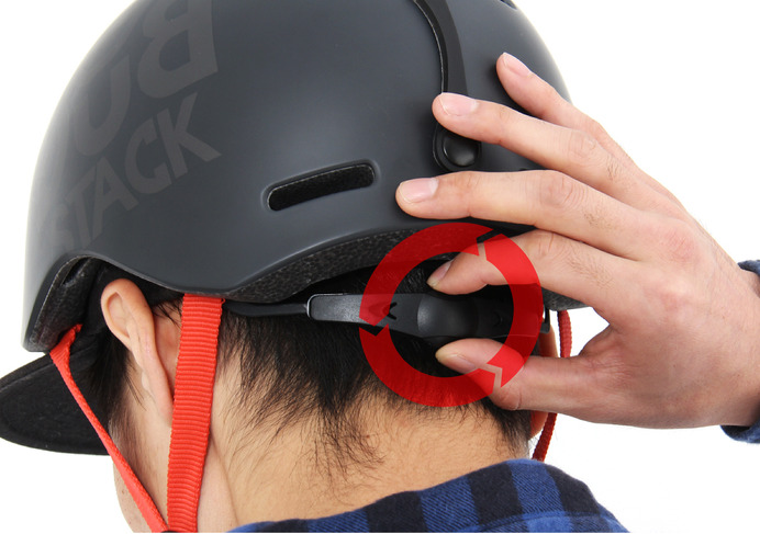 ダブスタック、エクストリームスポーツに使える多用途ヘルメット発売