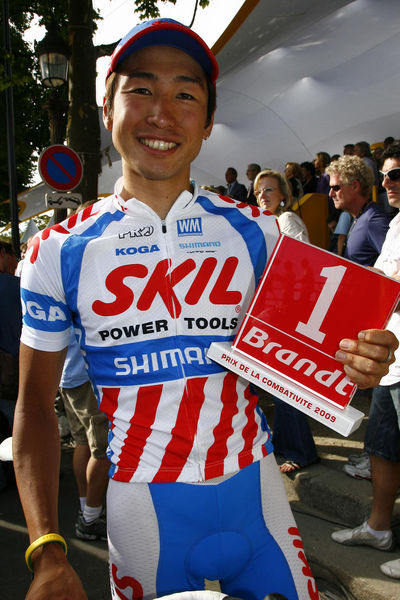 　ツール・ド・フランス7連覇の実績を持つランス・アームストロングが2010年に立ち上げたアメリカの新チーム、ラジオシャックが所属選手リストを発表した。日本の別府史之が同チームに加わる。