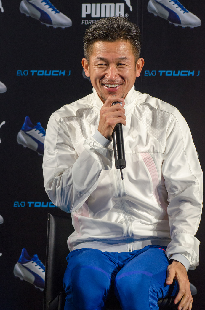 プーマの新スパイク『evo TOUCH J』発表会に登壇した三浦知良（2016年12月1日）