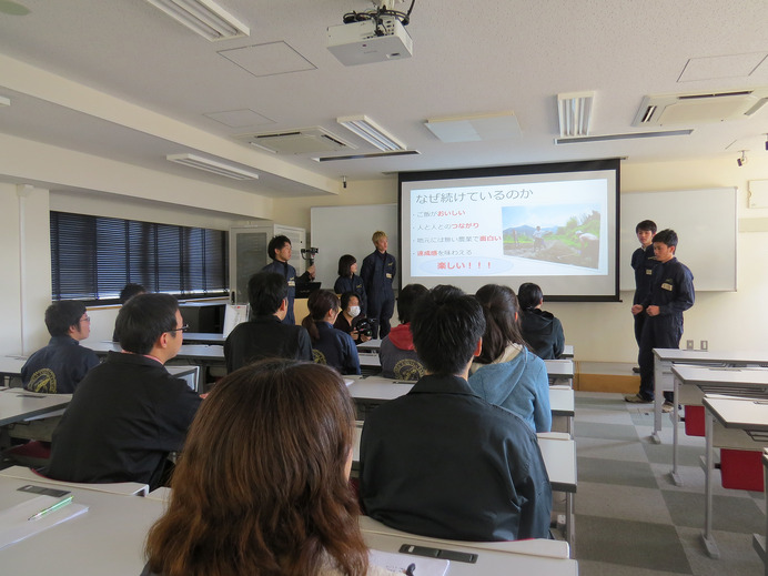 浅田舞、社会貢献プロジェクト大賞団体を訪問