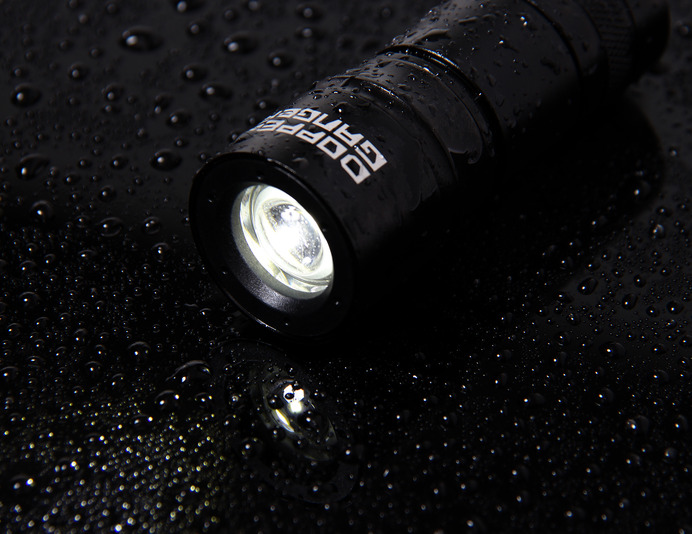 IPX7の防水性能を持つ自転車用LEDライト「ハイパワーLEDライト210」発売
