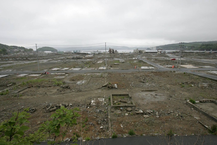 南三陸町。5年前に崖の上から撮影した場所（次の写真が2017年のもの）