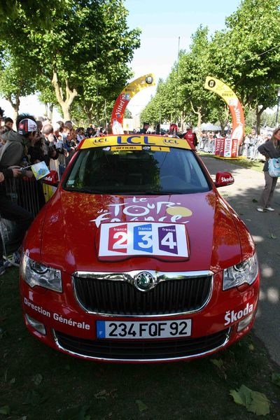 　チェコの自動車メーカー、シュコダがツール・ド・フランスとのスポンサー契約を2013年まで延長することになった。同ブランドは2004年に初めて大会と契約を結び、今回の延長によって10年間のスポンサー契約をすることになった。