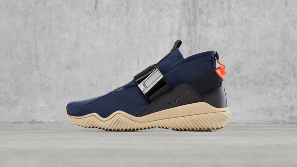 NIKELAB ACG.07.KMTR Men’s Shoe（ネイビー/2万2,000円）