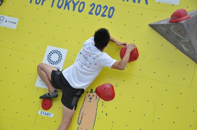 野口啓代（あきよ）選手、野中生萌（みほう）選手と、元・陸上十種競技選手武井壮さんが、ららぽーと豊洲にて5月18日～21日の4日間開催される「三井不動産クライミングパーク for TOKYO2020」オープニングイベントに登壇した。