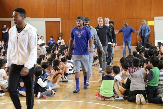 セイコーゴールデングランプリ陸上出場選手が小学校を訪問