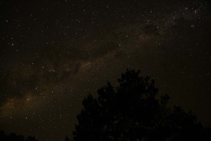 曇り空が続いていたが少しの時間だけ星空がのぞいた