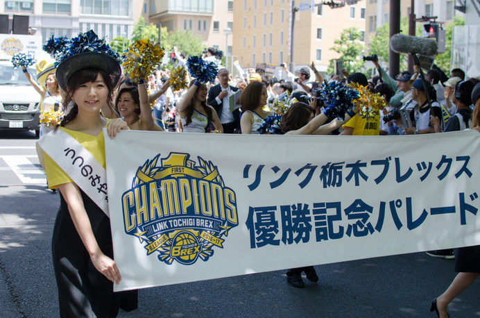 栃木ブレックスのBリーグ優勝パレードが開催（2017年6月3日）