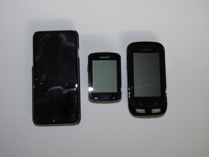 左からiPhone6s、Edge820J、Edge1000J