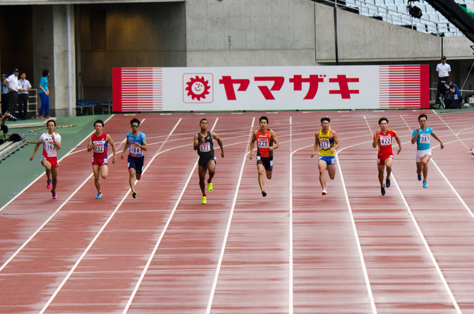 第101回日本陸上競技選手権大会、サニブラウン・ハキームが男子200mで優勝。二冠を達成（2017年6月25日）