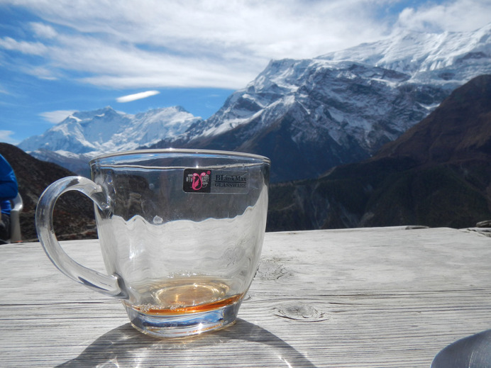 雪山を見ながらの生姜紅茶の味が格別だった