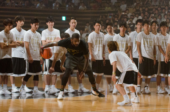 NBAのカイリー・アービングを招いた『CLUTCH BUCKET 東京』が開催（2017年7月21日）