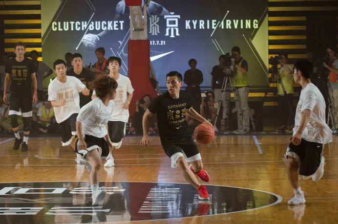 NBAのカイリー・アービングを招いた『CLUTCH BUCKET 東京』が開催（2017年7月21日）