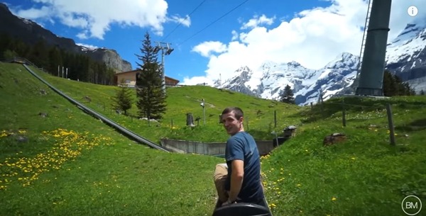 スイスの世界遺産を疾走するマウンテンコースターが最高